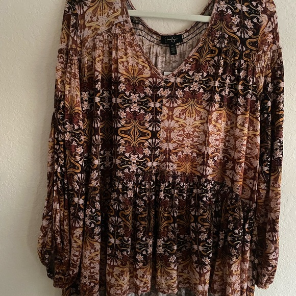 Brand new top. - Picture 4 of 5